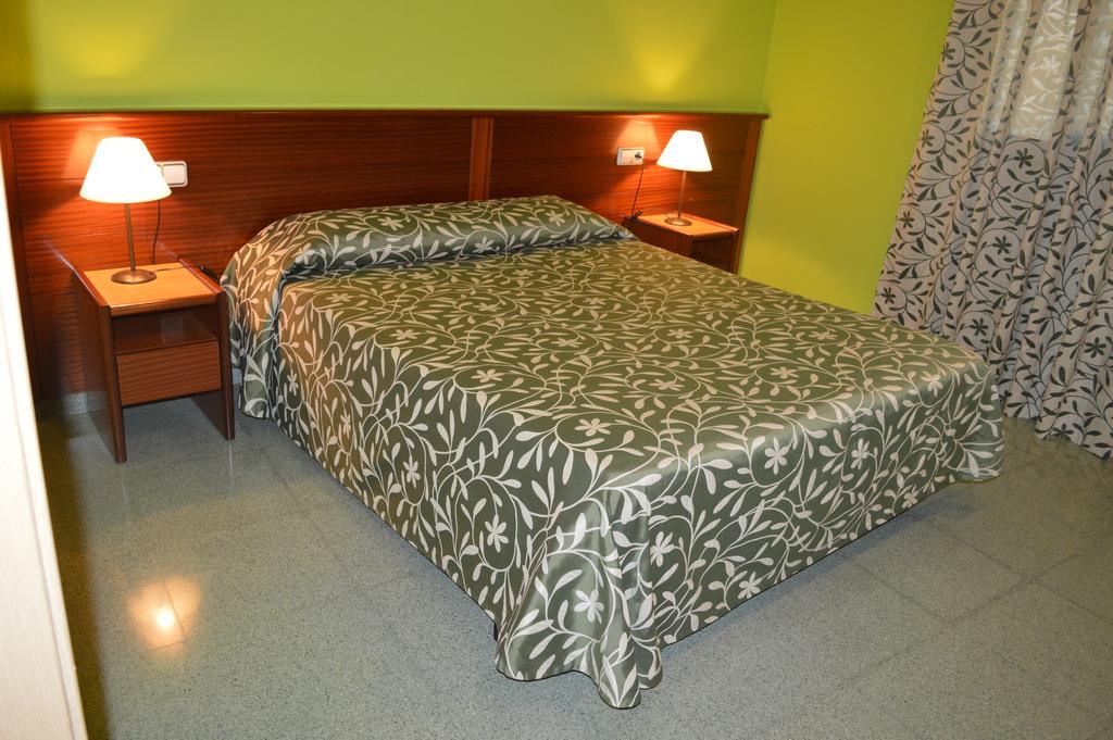 Arbós Hotel Don Pelayo מראה חיצוני תמונה