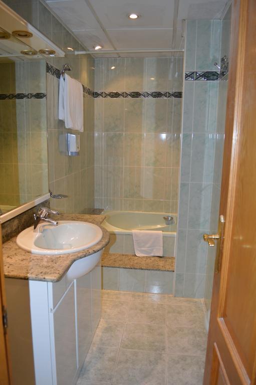 Arbós Hotel Don Pelayo מראה חיצוני תמונה