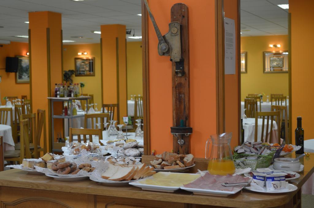Arbós Hotel Don Pelayo מראה חיצוני תמונה